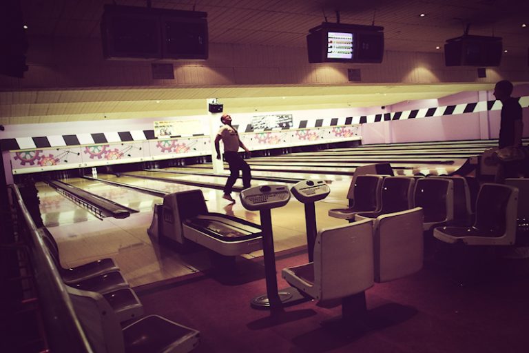 Coliseum Bowling