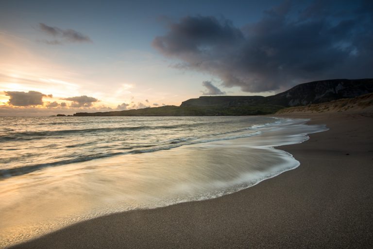 The Tide Comes in at Glencolmcille