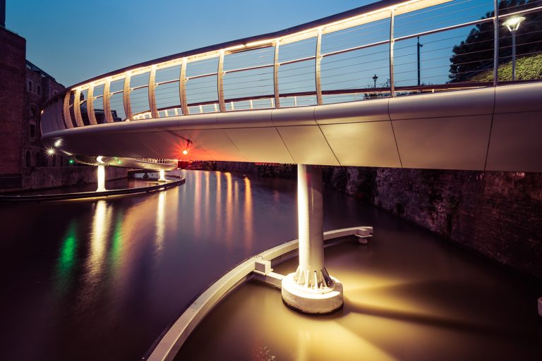 Red Light on the Bridge