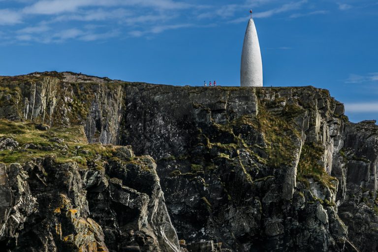 Visitors to the Baltimore Beacon