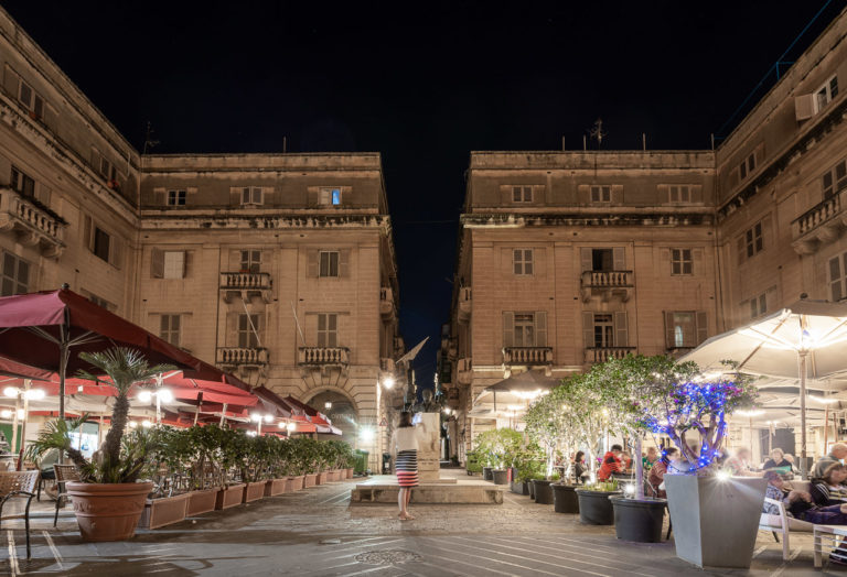 Outdoor Dining in Malta