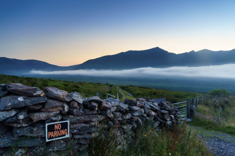 Fog rolls into the Conor Pass