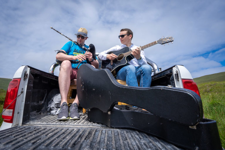 Ceol on the back of a pickup