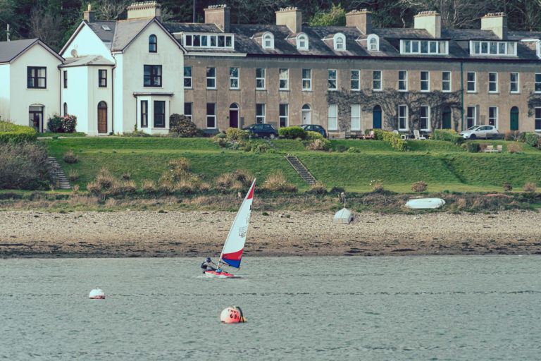 Tacking against the wind