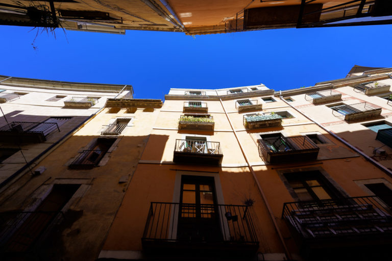 Look up Girona