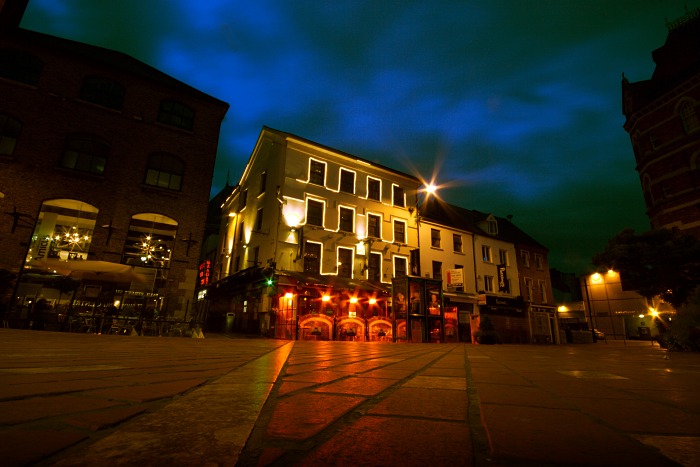 Paul Street by night