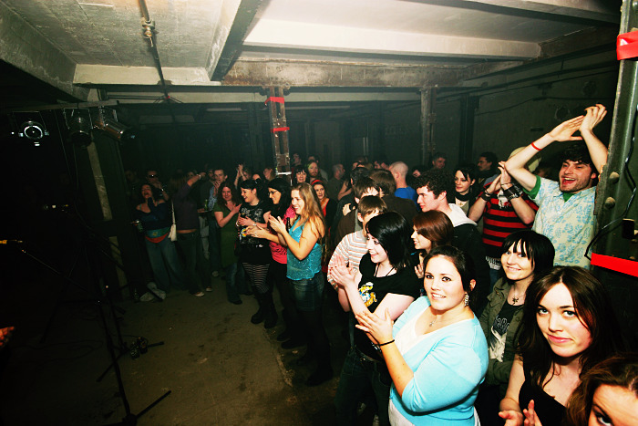 The Stanley Super 800 crowd