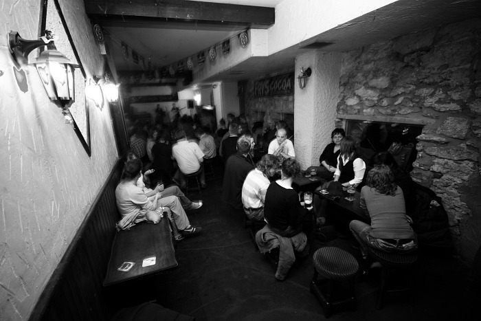 Trad Irish Music Gig at an Spailpin Fanach