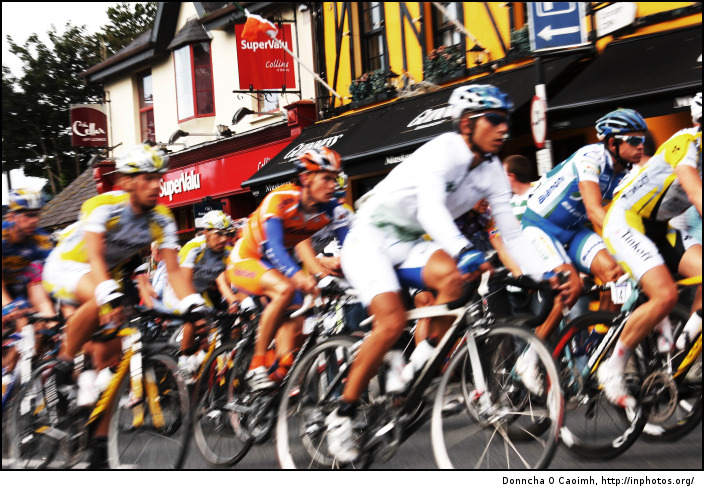 Tour of Ireland blur past