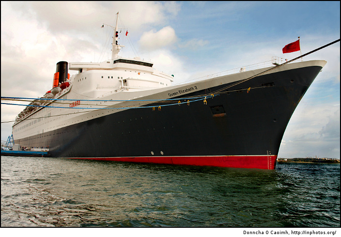 Queen Elizabeth 2 in Cobh